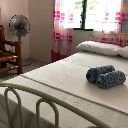 Puerto Galera Hostel Rom bilde
