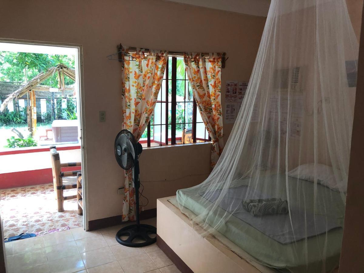 Puerto Galera Hostel Eksteriør bilde
