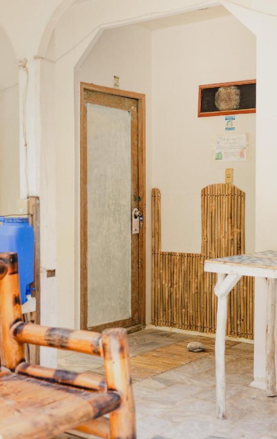 Puerto Galera Hostel Eksteriør bilde